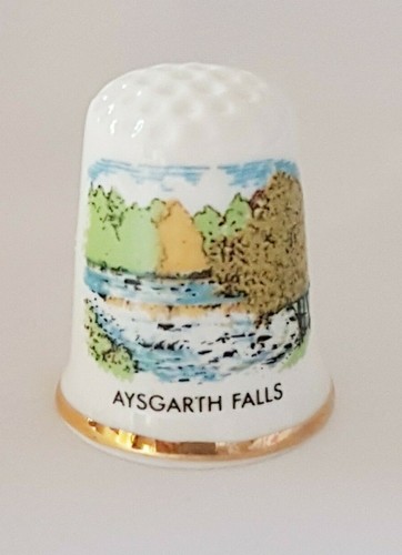 Aysgarth falls waterfalls - aysgarth,