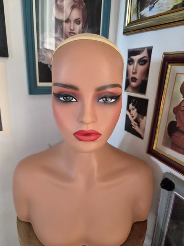 Half bust head for - half-bust,