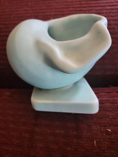 Molded blue small sea shell - small,