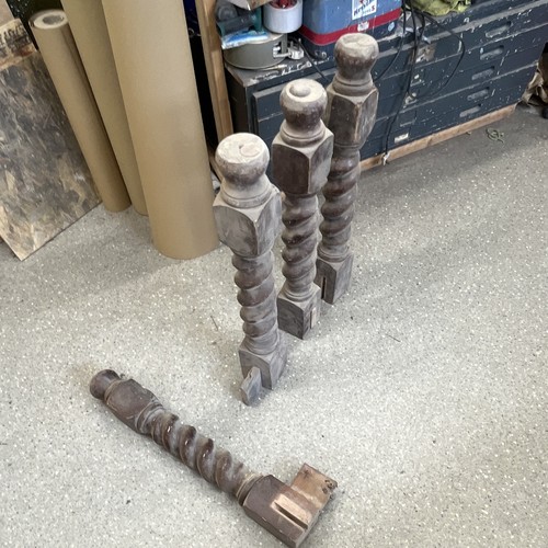 Set turned wood table - 4,