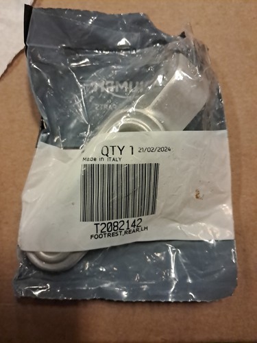 Genuine triumph footrest rear - genuine,