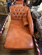 Chaise Lounge Chesterfield