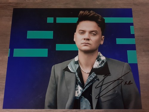 Conor maynard signed 8 - maynard,