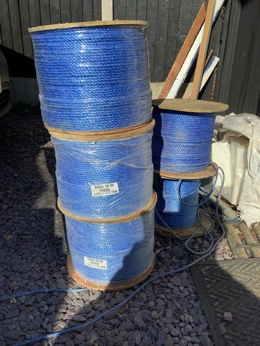 Blue rope line - blue, wooden