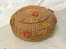 Vintage Handwoven Wicker Basket with Lid & Floral Straw Decoration – 50cm