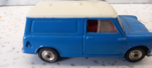 Corgi toys 450 - corgi, austin