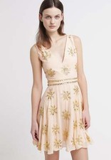 Virgos Lounge Chriselle Nude