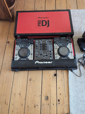 CDJ 500s and DJM 400 Mixer