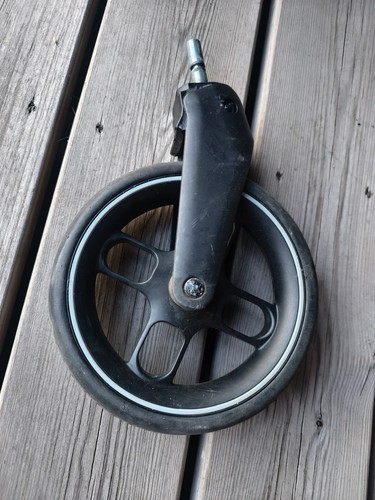 Replacement front wheel - front,