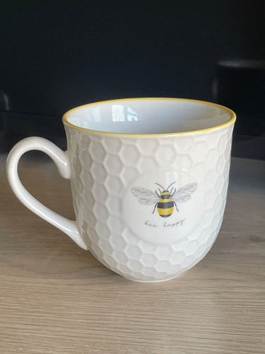 Bee bumblebee tea - bee,