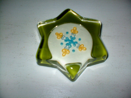 Antique glass paperweight - ,