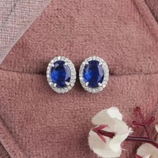 4 Ct Oval Cut Blue Sapphire