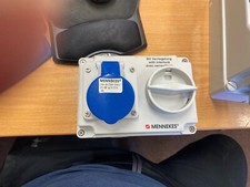 MENNEKES Switchable Interlock Socket 2P+E 16Amp 240v 16a IP44 Wall Mount Caravan