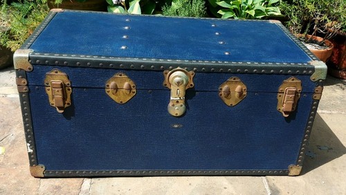 Vintage overpond travel trunk - vintage,