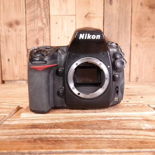 Faulty nikon d700 camera body - nikon,