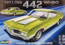 Revell 1971 Olds 442 W-30 1:25