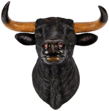 Bulls Head Ornament Wall
