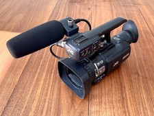 JVC GY-HM100 3CCD Pro HD