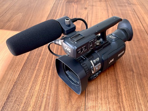 Jvc hm100 3ccd pro hd - gy-hm100,