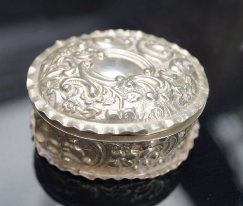 Edwardian silver pill box - edwardian,