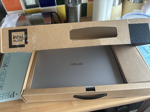 The asus vivobook - the, 14