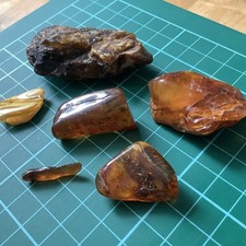 Genuine Rough Amber.  See photos. 32g. 