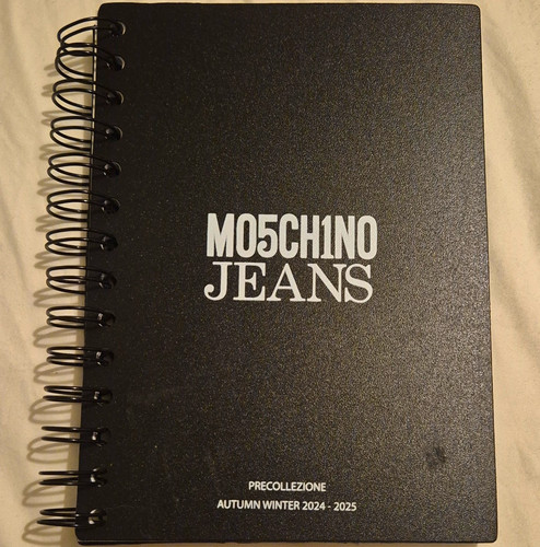 Moschino jeans black spiral - moschino,