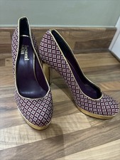 Beyond Skin Heels Shoes Size