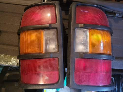 Pair set rear - rear, outer