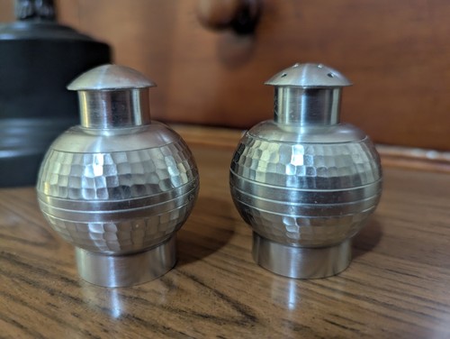 Vintage selangor pewter salt - pewter,