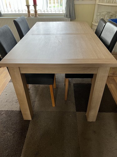 Seater dining table - 6/8,
