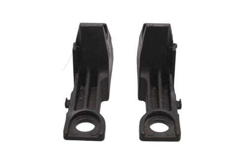 Seat bracket rear intake - rear, latch