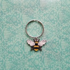 Bumble bee keyring enamel - bee, bag