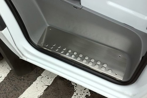 3dr chrome door - door, trim