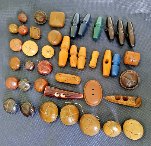 Joblot x41 vintage buttons - x41,