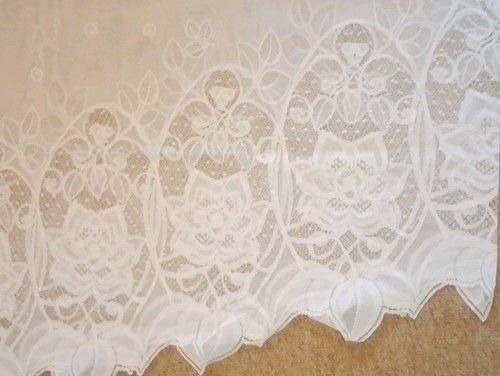 Cottage style lace curtains - 3,
