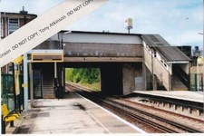 MORETON RAILWAY STATION -
