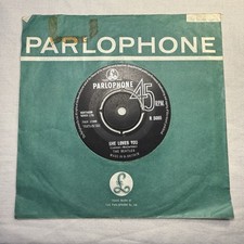 The Beatles She Loves You /