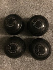 Almark Clubmaster Lawn Bowls. Black Size 1. Medium weight. Set Of 4.