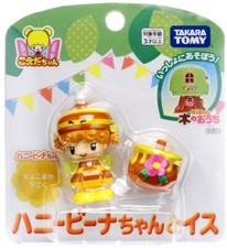 Koeda chan honeybana and chair - and,