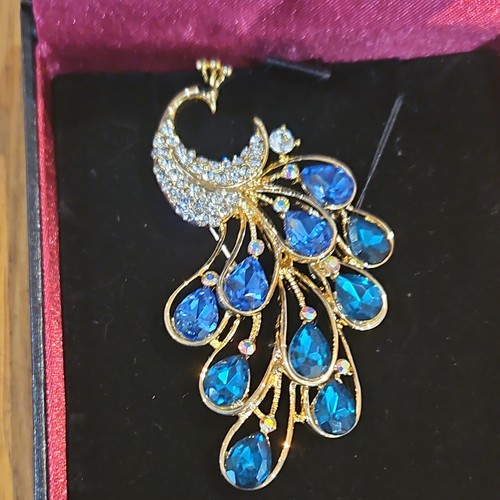 Jon richard peacock brooch - jon, pin