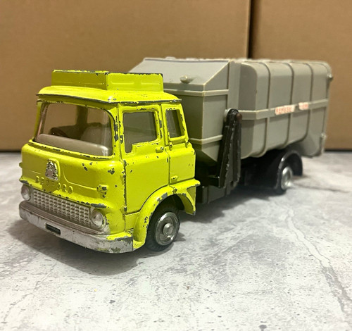Dinky toys bedford - bedford, refuse