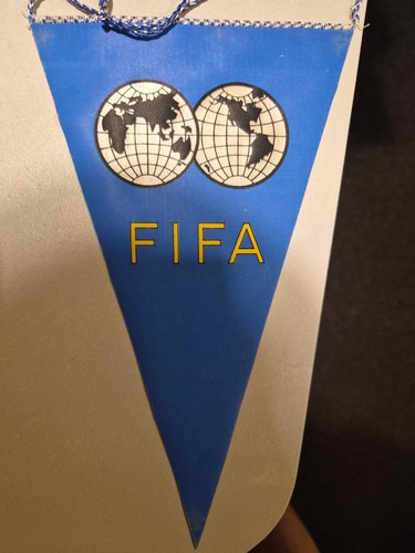 Rare fifa flag pennant - fifa, blue