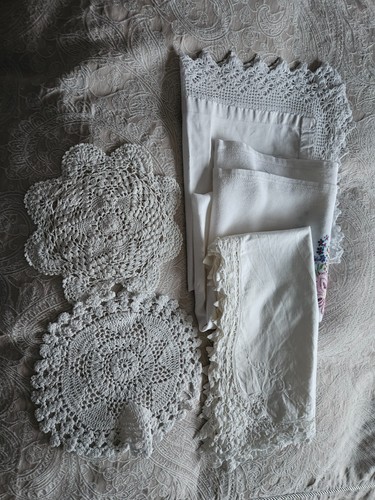 Vintage bundle table - table, linen-2