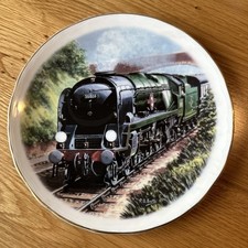 NBJ Cina COLLECTORS PLATE BONE CHINA MAJESTY OF STEAM CLAN LINE LOCOMOTIVE TRAIN