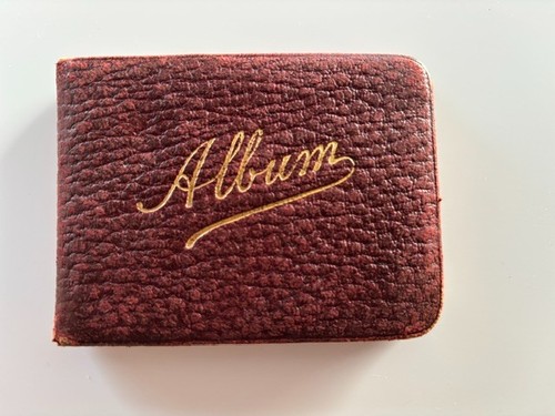 Autographs famous - autographs,