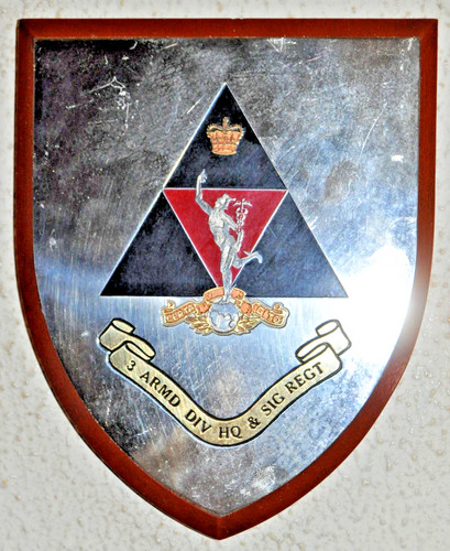 Vintage armoured division hq - 3,