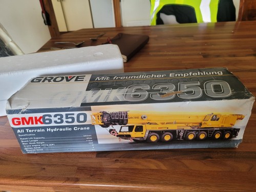 Grove gmk6350 mobile - crane,