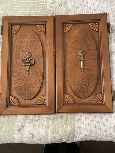 Salvaged vtg set - of, brown