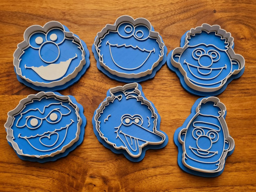Elmo cookie cutters - elmo,